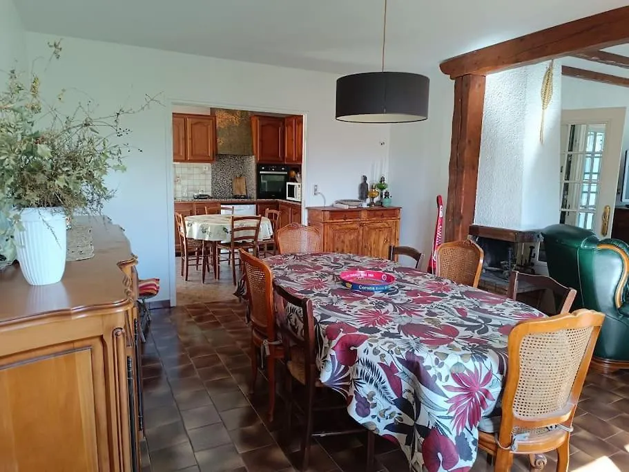Charmante Maison Familiale A Realmont-Tarn 0*,